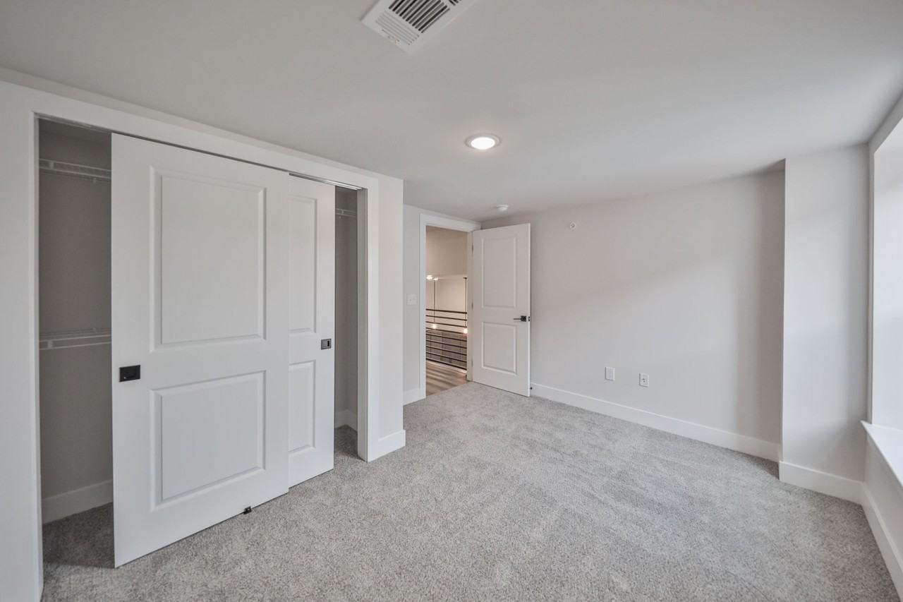 HH Bangor Block - Photo 5 of 50