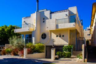 627 N Sweetzer Ave #C - Photo 1 of 1