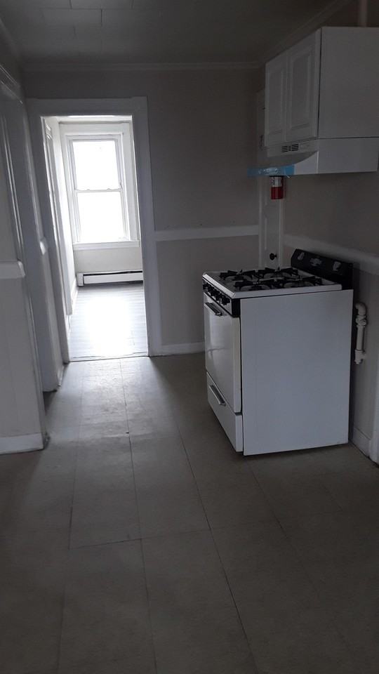 158 Front St #9 - Photo 2 of 8