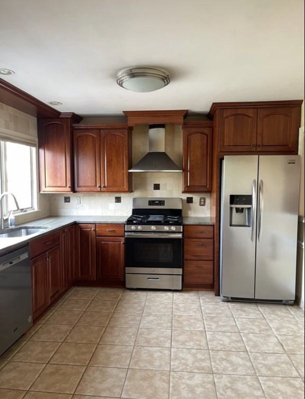 19 Hanover Ct - Photo 2 of 5