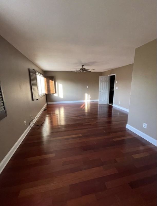 19 Hanover Ct - Photo 3 of 5