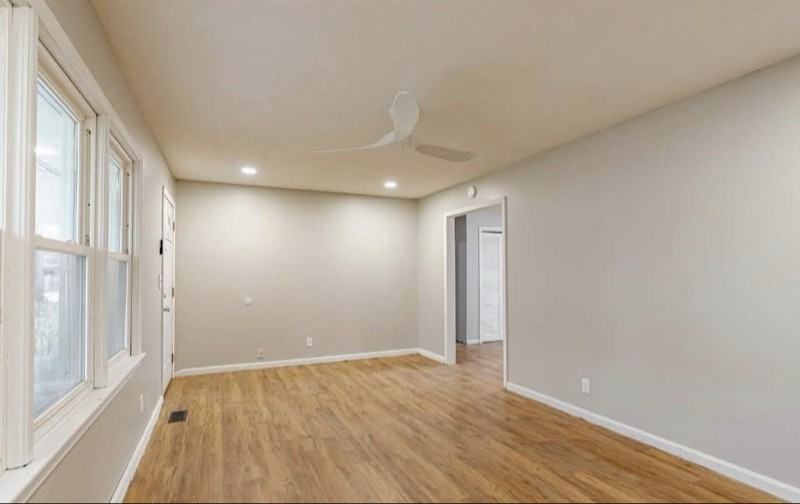 505 W Walnut St - Photo 6 of 10