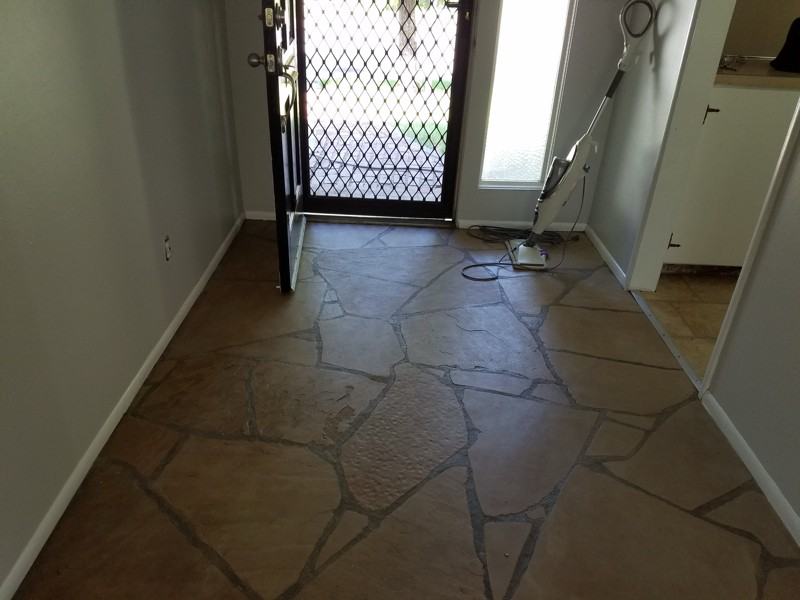 220 Sherman Dr - Photo 7 of 19