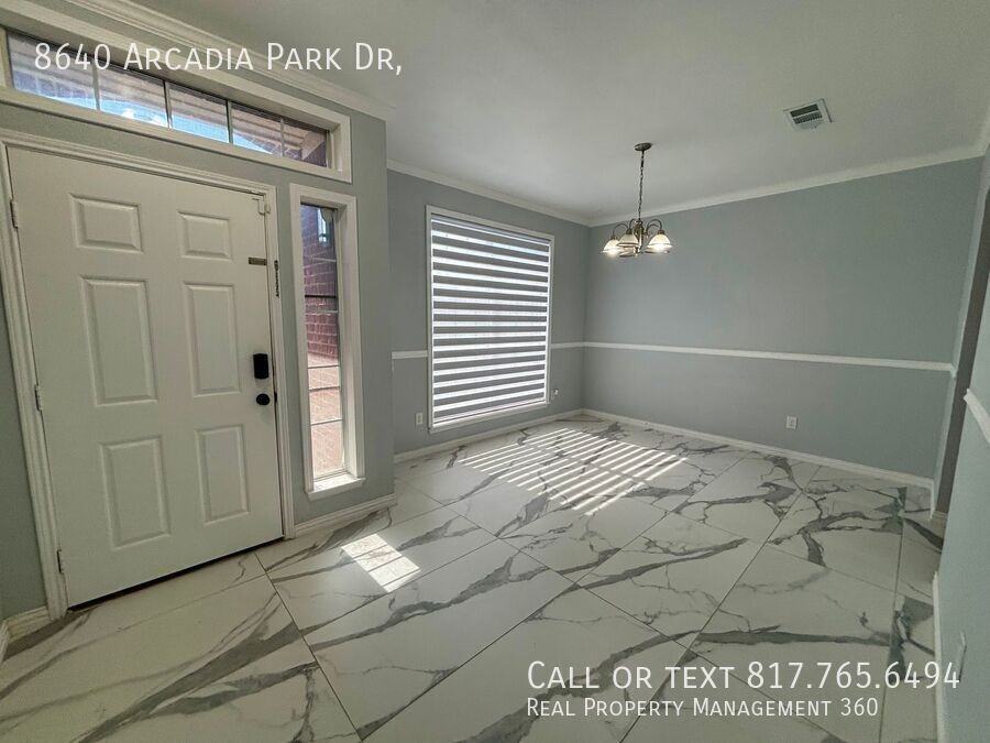 8640 Arcadia Park Dr - Photo 5 of 18