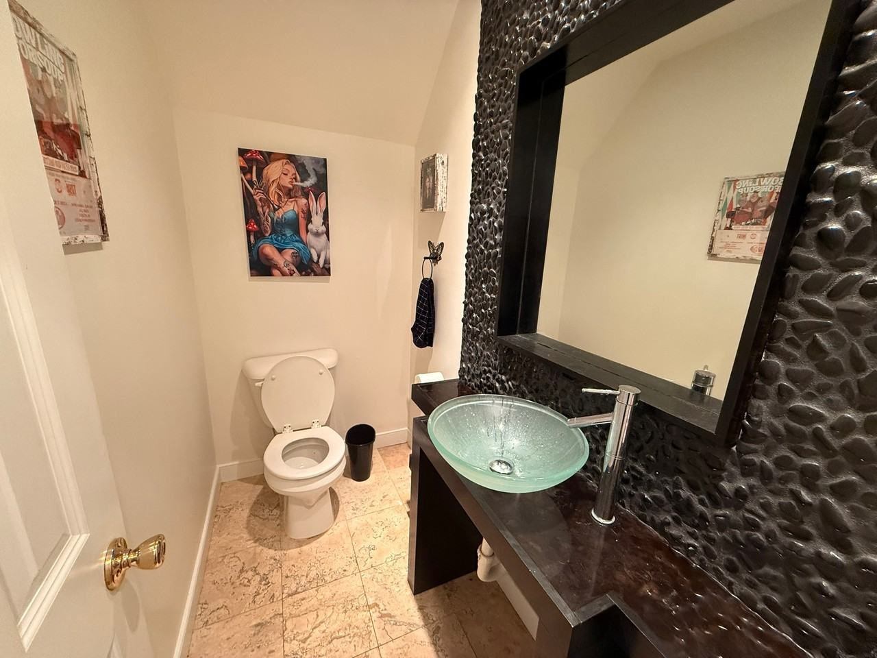 1513 W Cary St - Photo 7 of 13