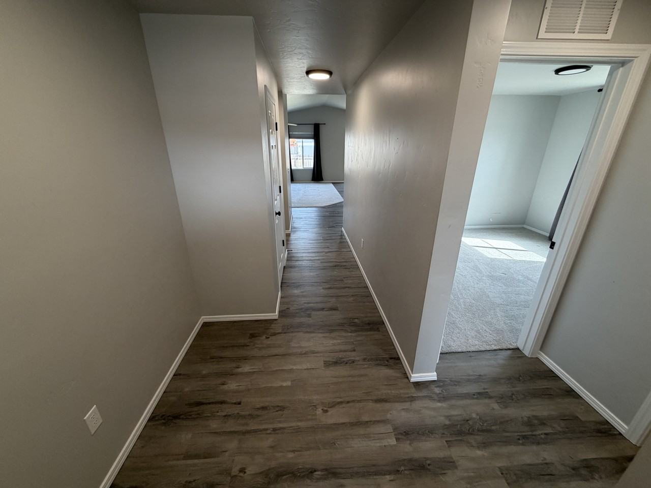 1840 Sw Sparrow Pl - Photo 3 of 26