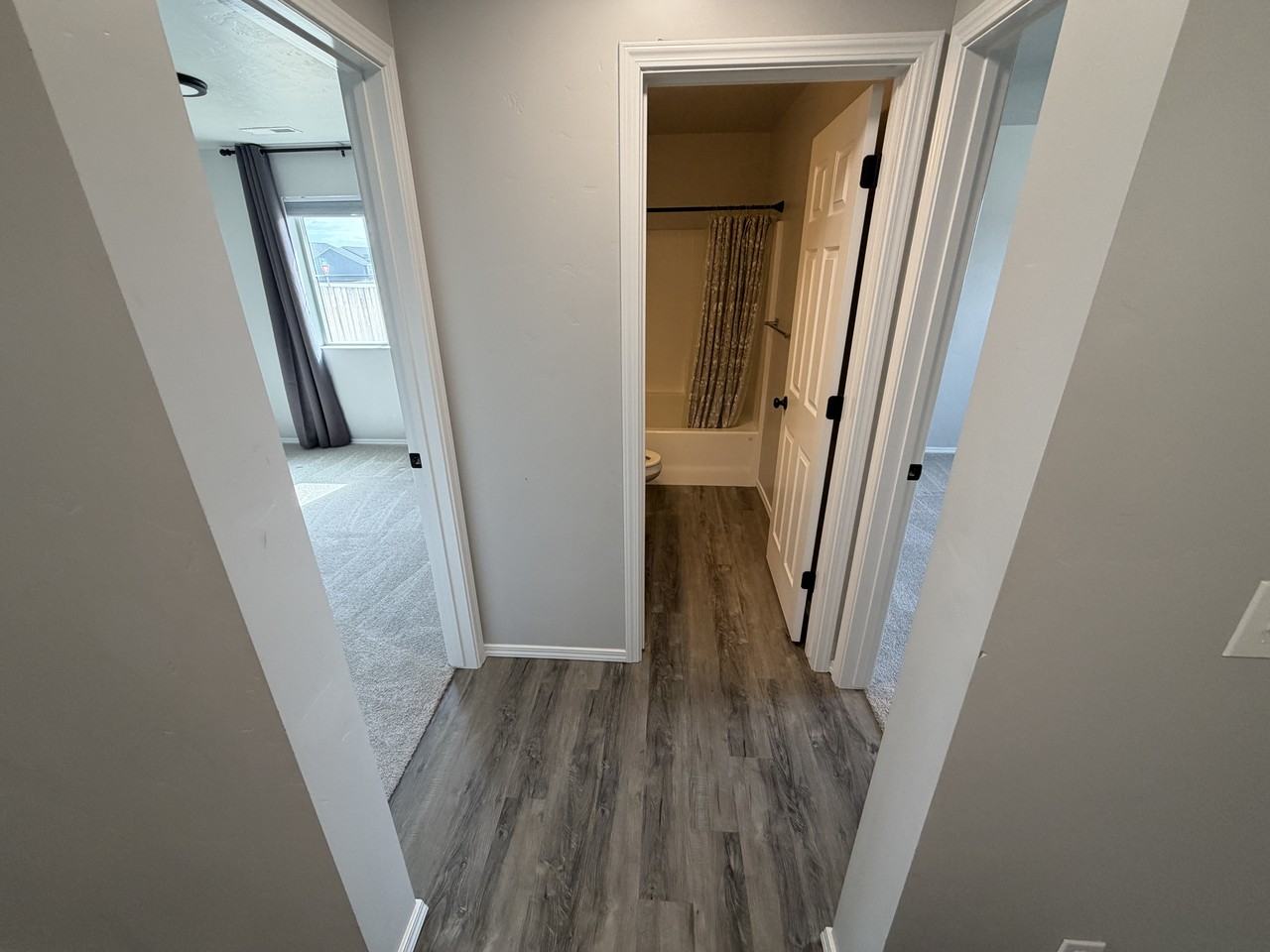 1840 Sw Sparrow Pl - Photo 4 of 26