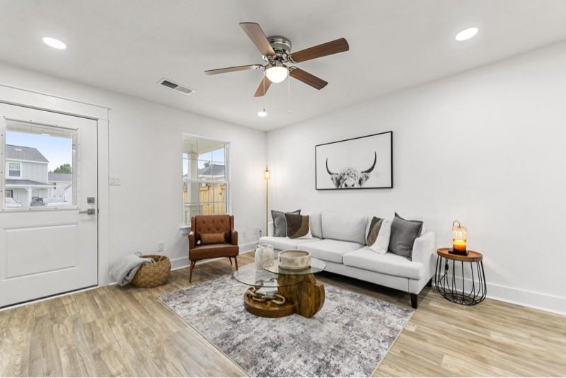 1004 Middle Ln #1004 - Photo 3 of 13