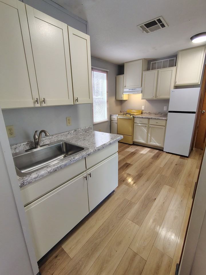 375 Ester Spur Rd - Photo 7 of 11