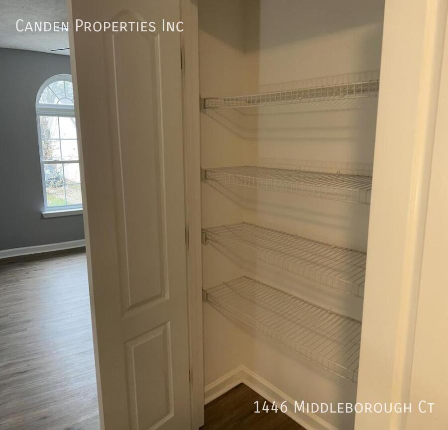 1446 Middleborough Ct - Photo 7 of 15