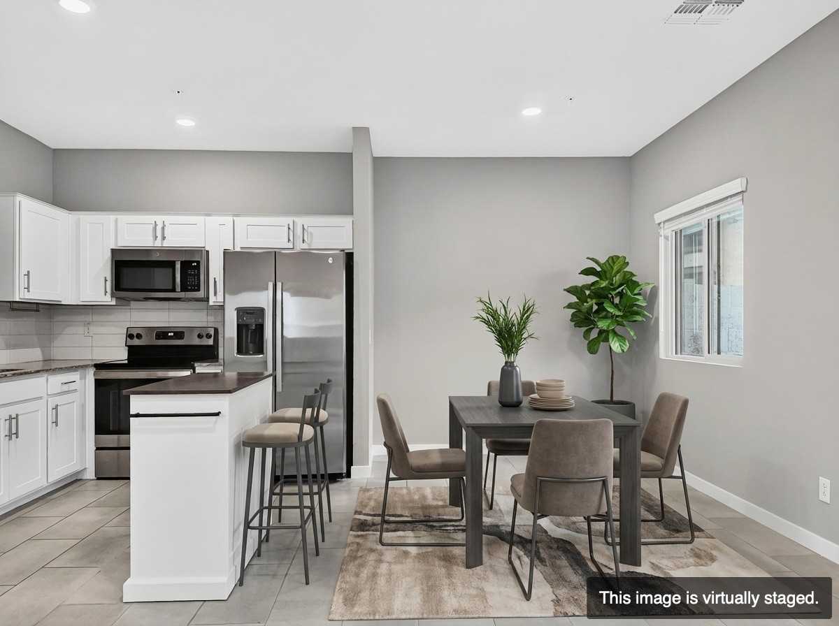 8460 N 22nd Dr - Photo 4 of 13