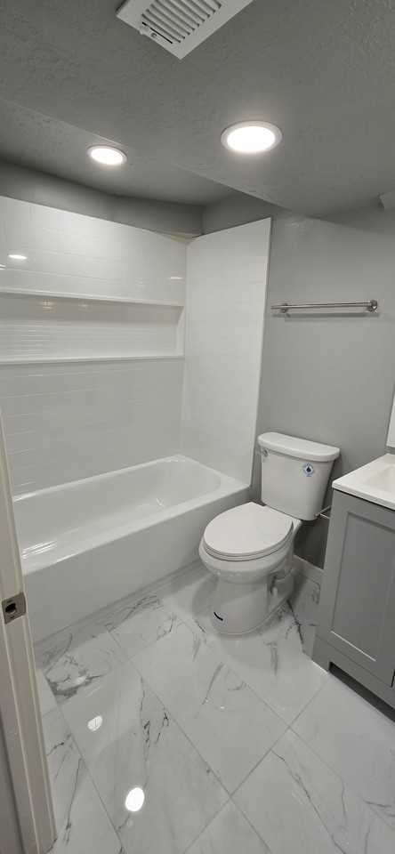 351 Washington Ave - Photo 5 of 10