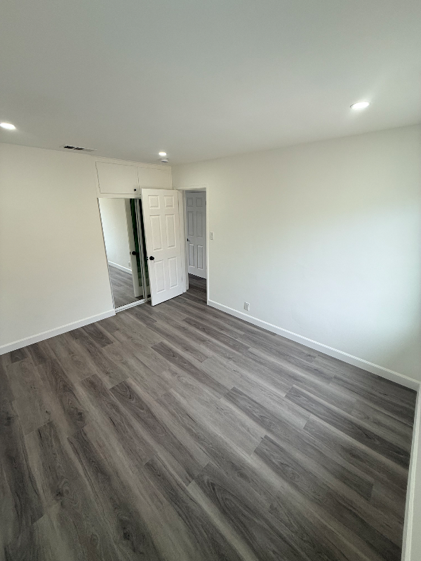 9136 Clancey Ave - Photo 3 of 20