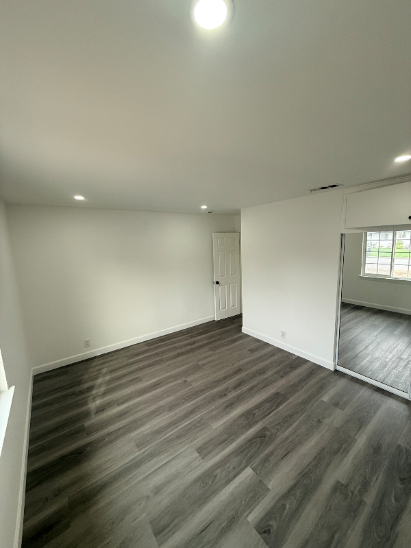 9136 Clancey Ave - Photo 6 of 20