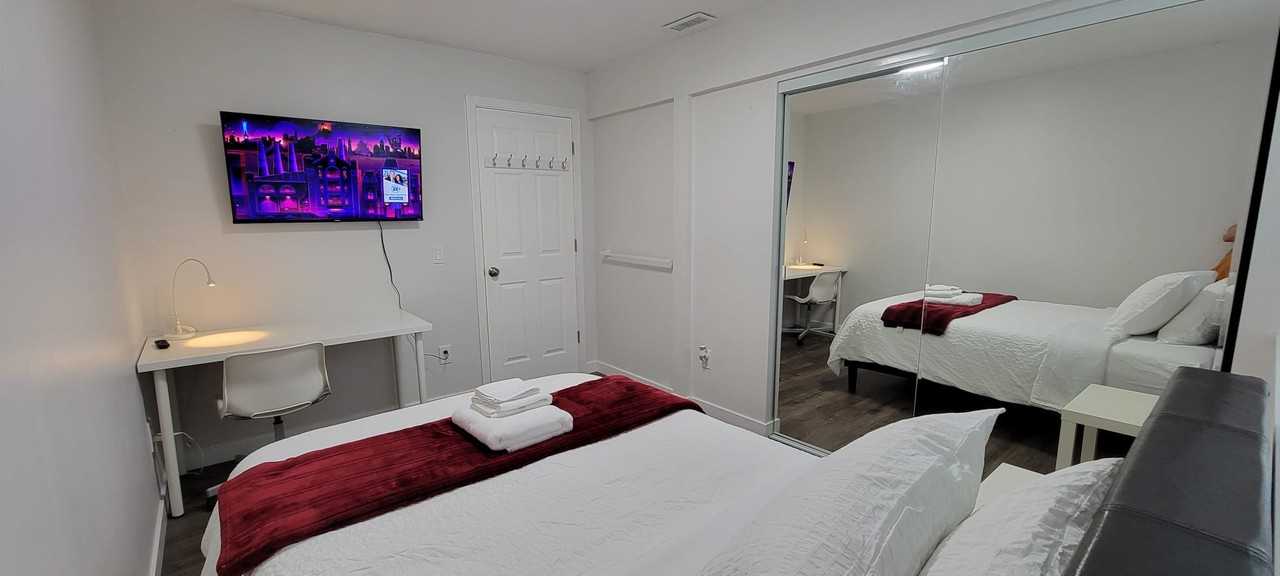 19925 Wallingford Ave N - Photo 3 of 20