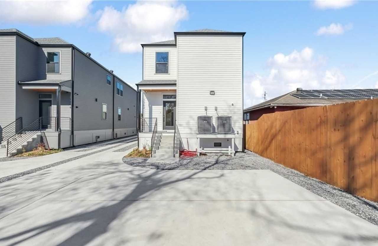 1362 Harrison Ave - Photo 2 of 18