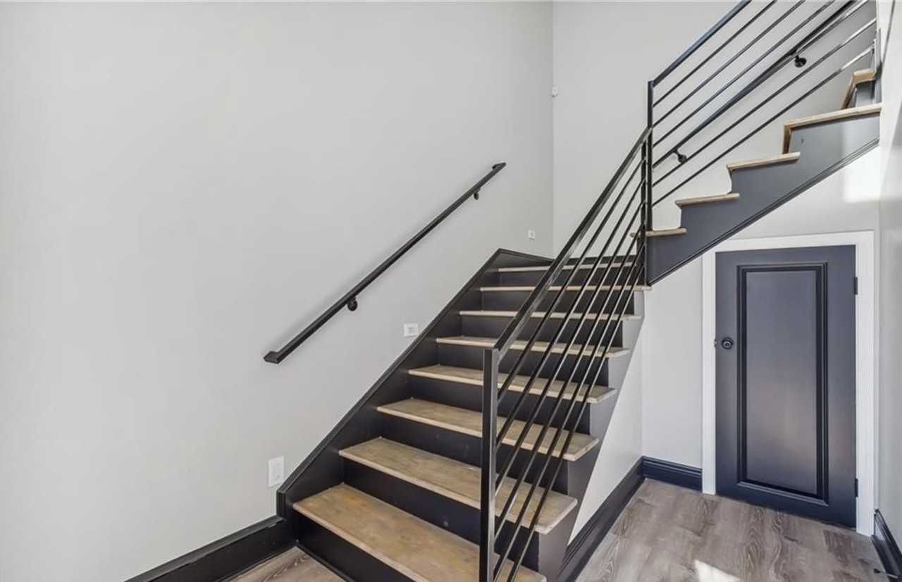 1362 Harrison Ave - Photo 3 of 18