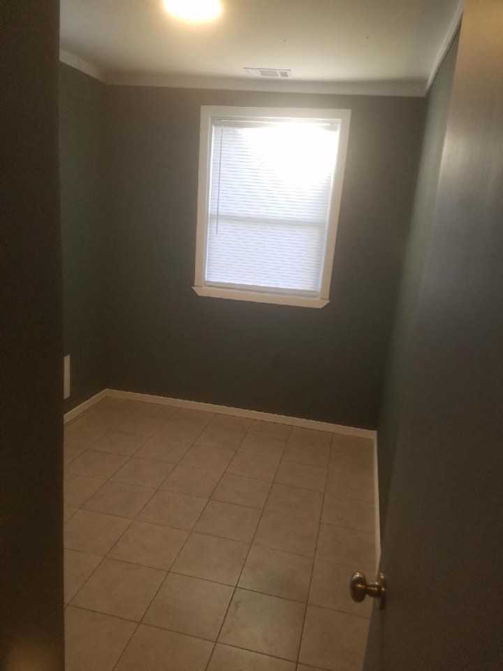 808 Carter St - Photo 3 of 8