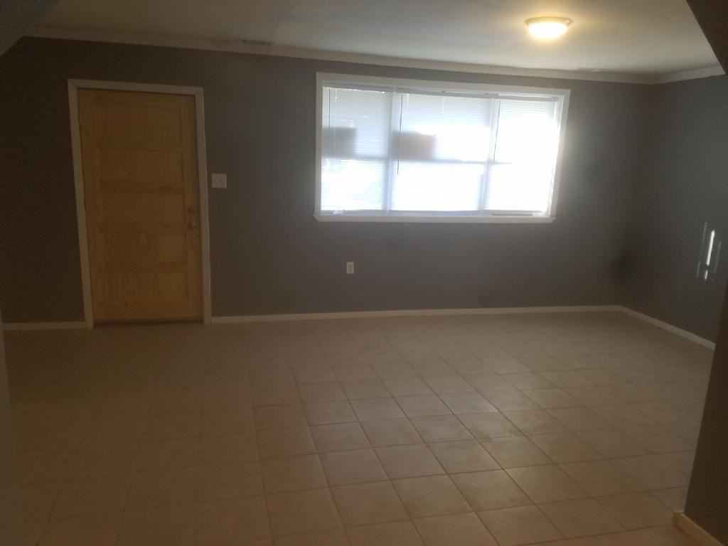 808 Carter St - Photo 7 of 8