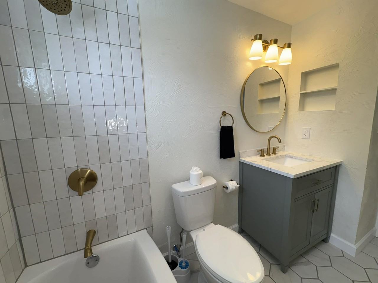 1 Fitch Ln - Photo 6 of 20