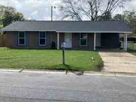 featured image of 7517 Madison Dr