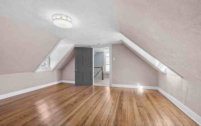 1206 10th St - Photo 6 of 15