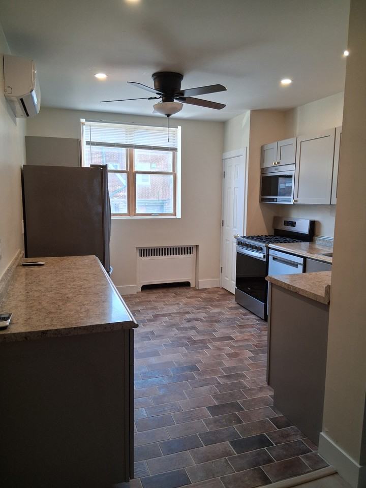 6643 Sprague St - Photo 7 of 20