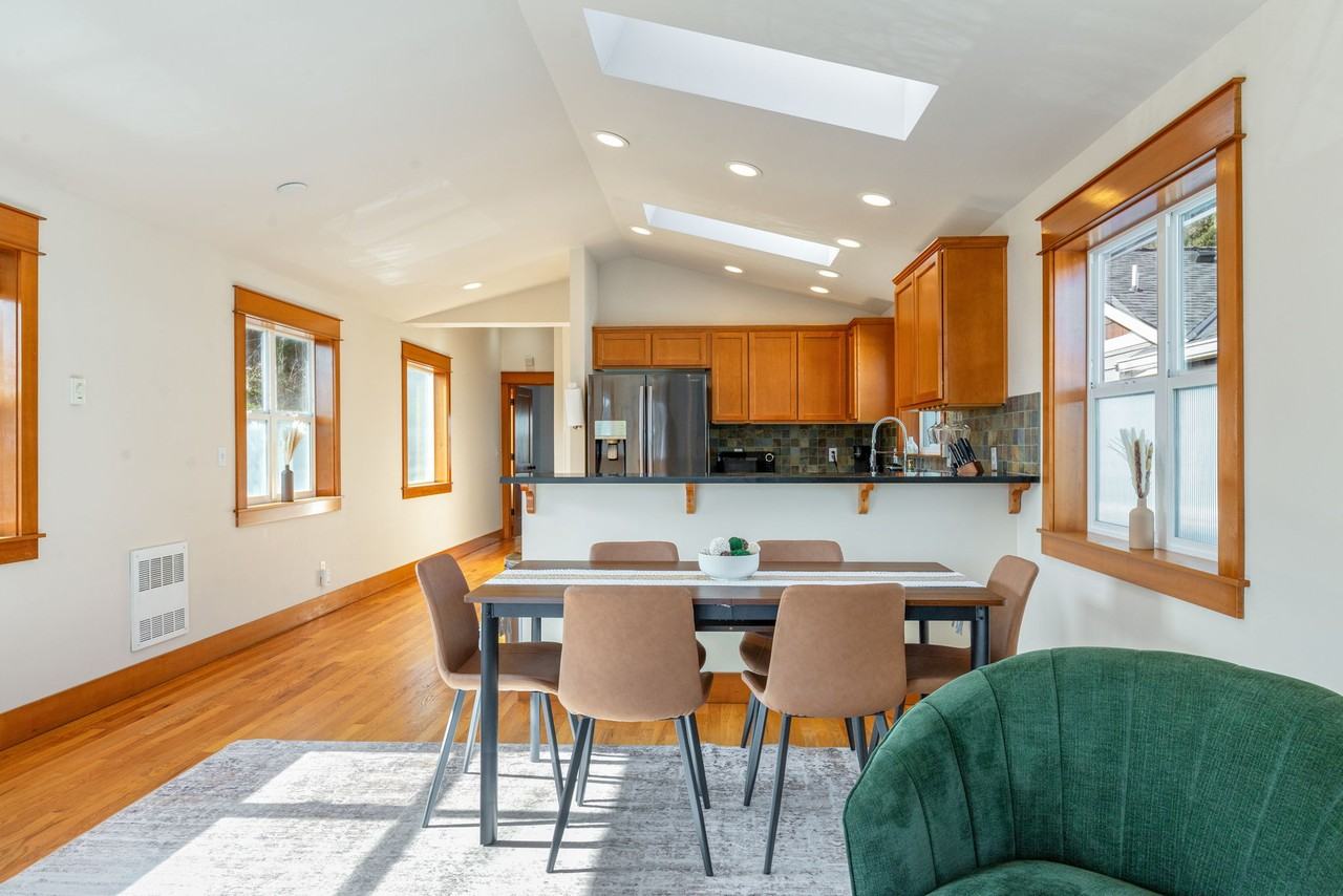 3006 Sw Hinds St - Photo 7 of 20