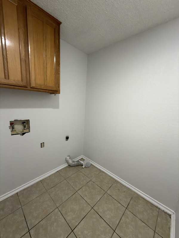 1207 Charles Dr - Photo 7 of 19