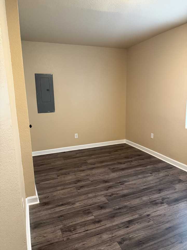 772 Fremont St - Photo 5 of 6