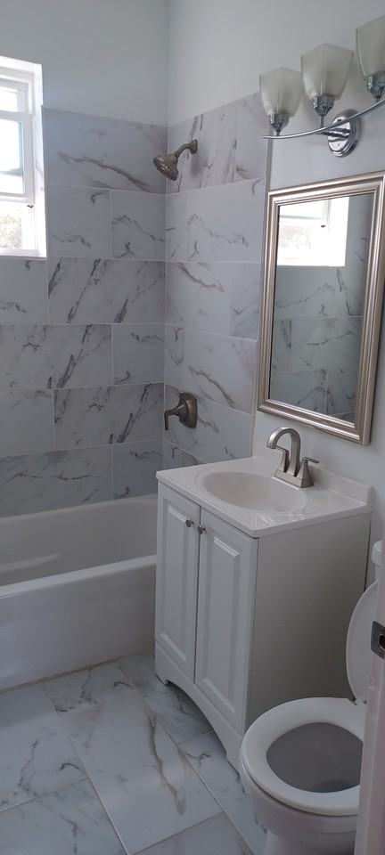 6458 S Paulina St #2 - Photo 4 of 20