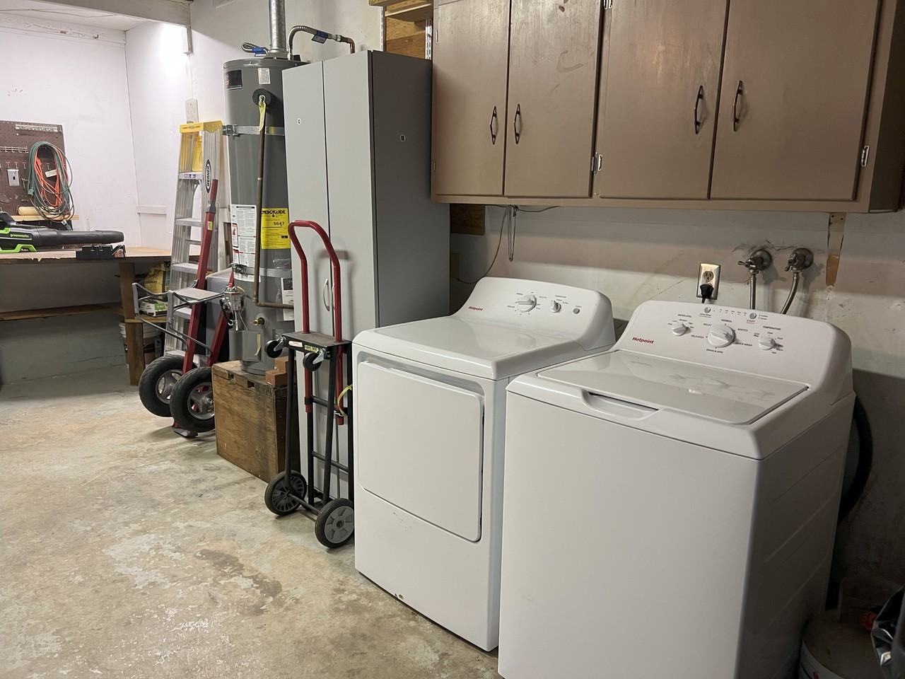 1637 Rawhide Dr - Photo 7 of 20