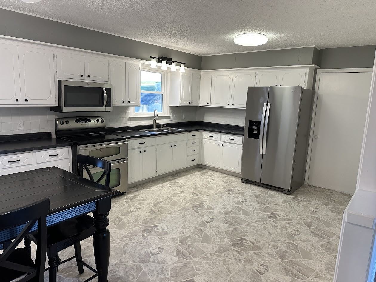 103 Spring St - Photo 2 of 18