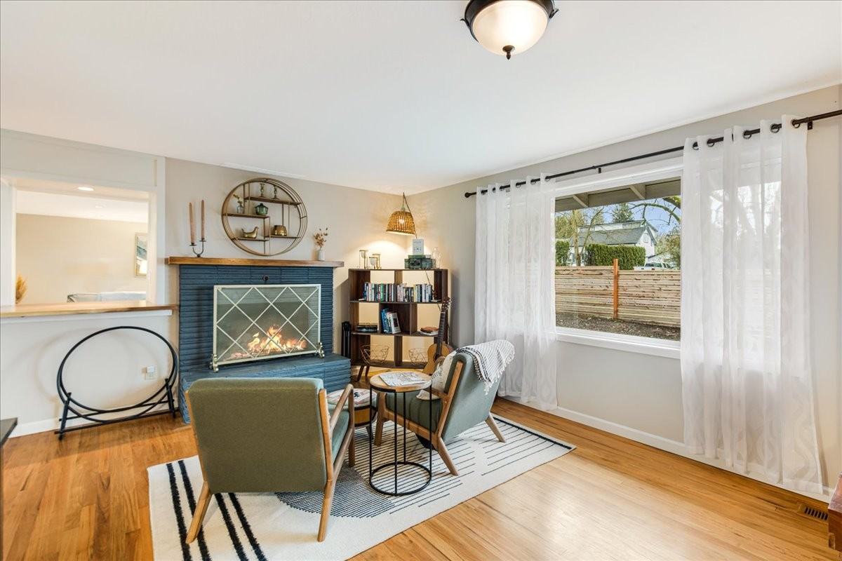 6935 Sw Taylors Ferry Rd - Photo 4 of 20