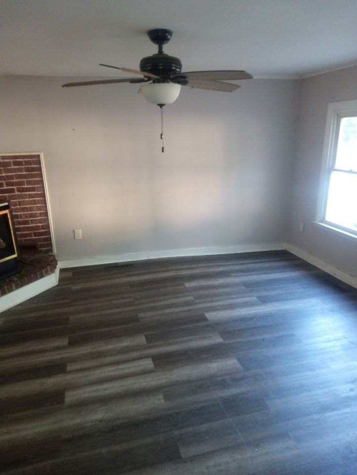 411 N Cochran St - Photo 3 of 17