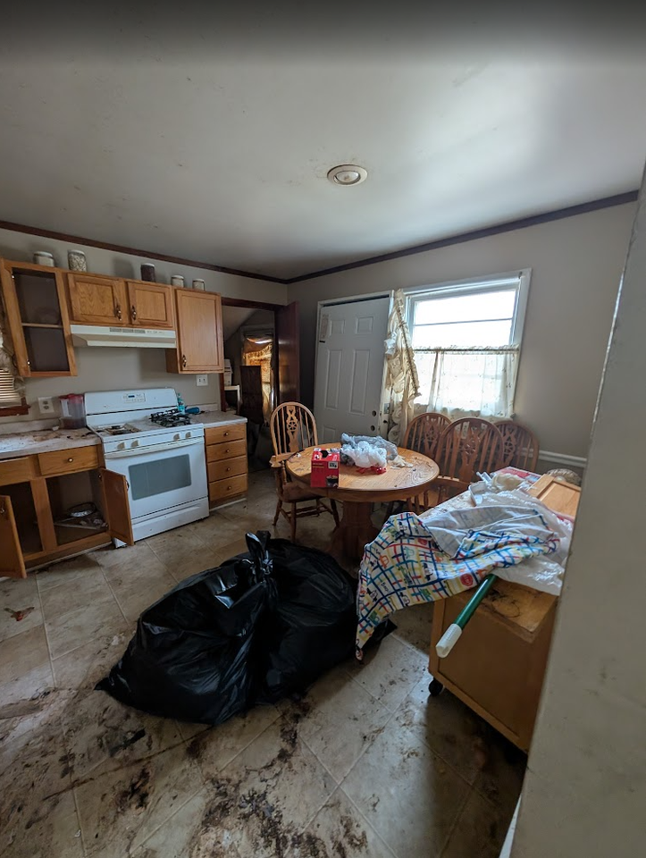 2120 S 15th St - Photo 3 of 17