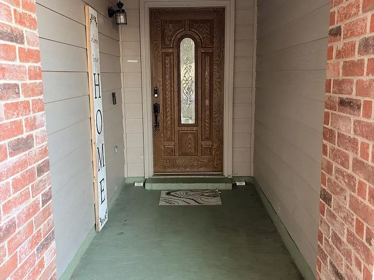 13241 Fieldstone Rd - Photo 2 of 20