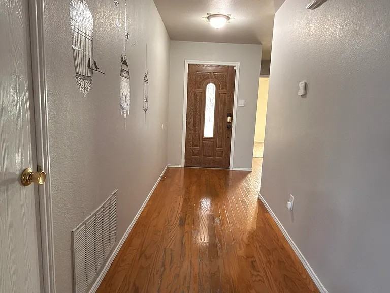 13241 Fieldstone Rd - Photo 3 of 20