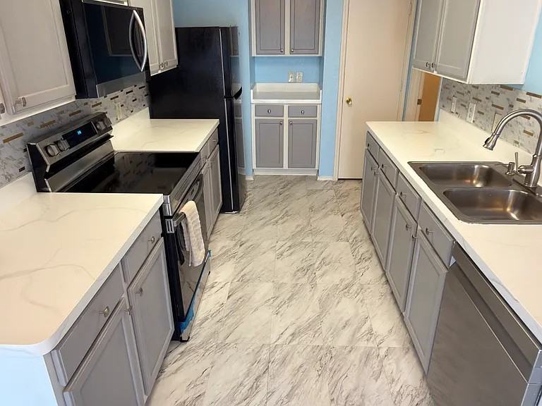 13241 Fieldstone Rd - Photo 6 of 20