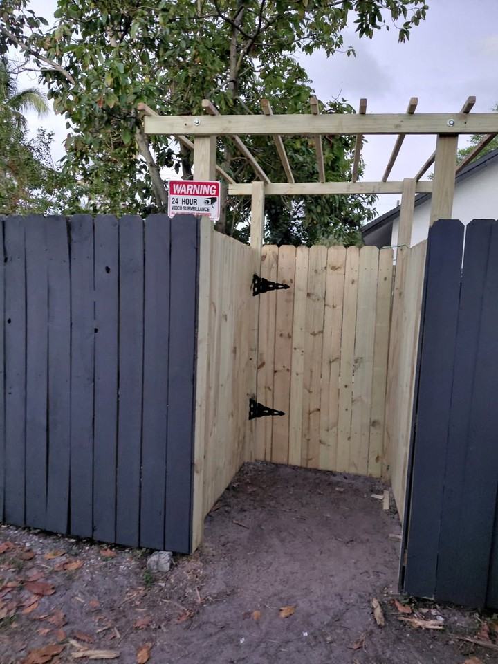 1345 Ne 5th Ter - Photo 7 of 7