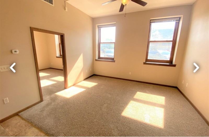 214 S Kline St - Photo 7 of 15