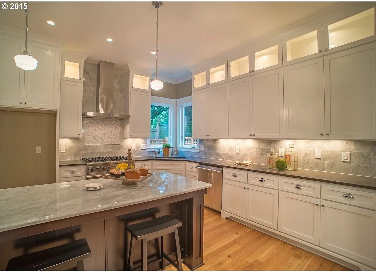 3712 Se Yamhill St - Photo 4 of 20