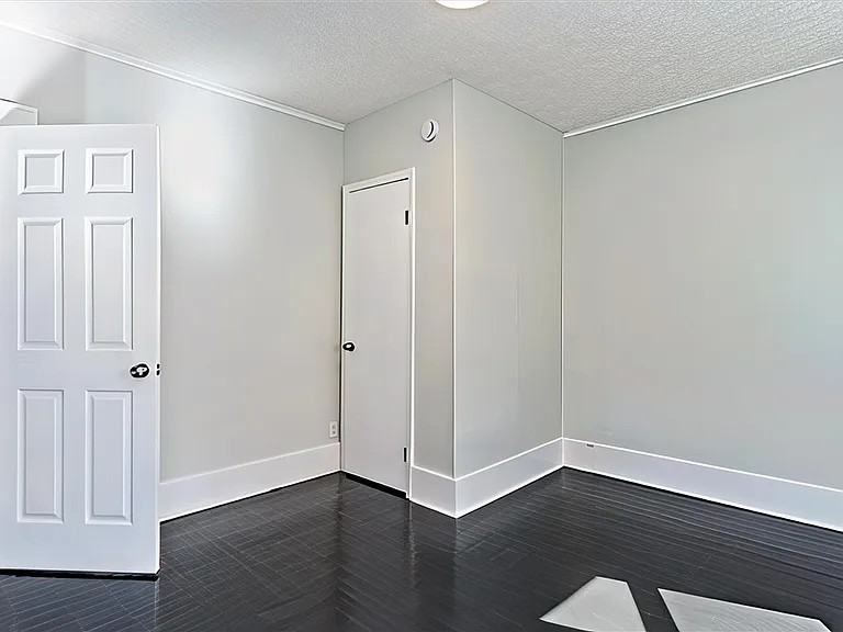 73 Somerset St #73 - Photo 4 of 12