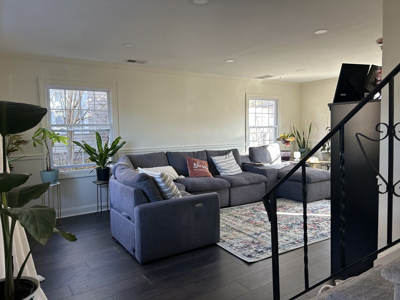 24 Peachfield Ln - Photo 2 of 20