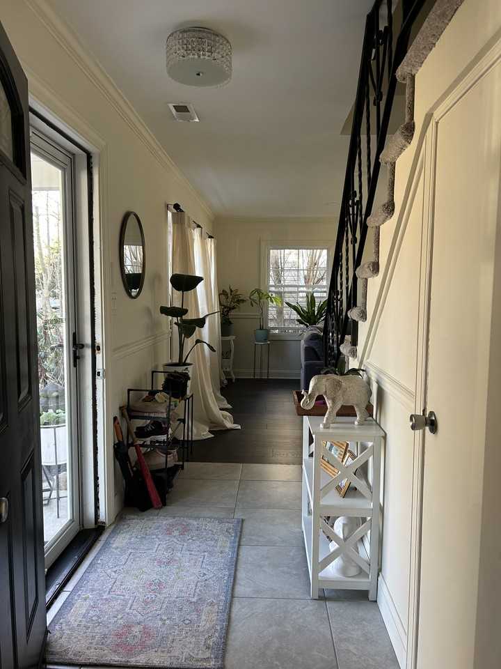 24 Peachfield Ln - Photo 3 of 20