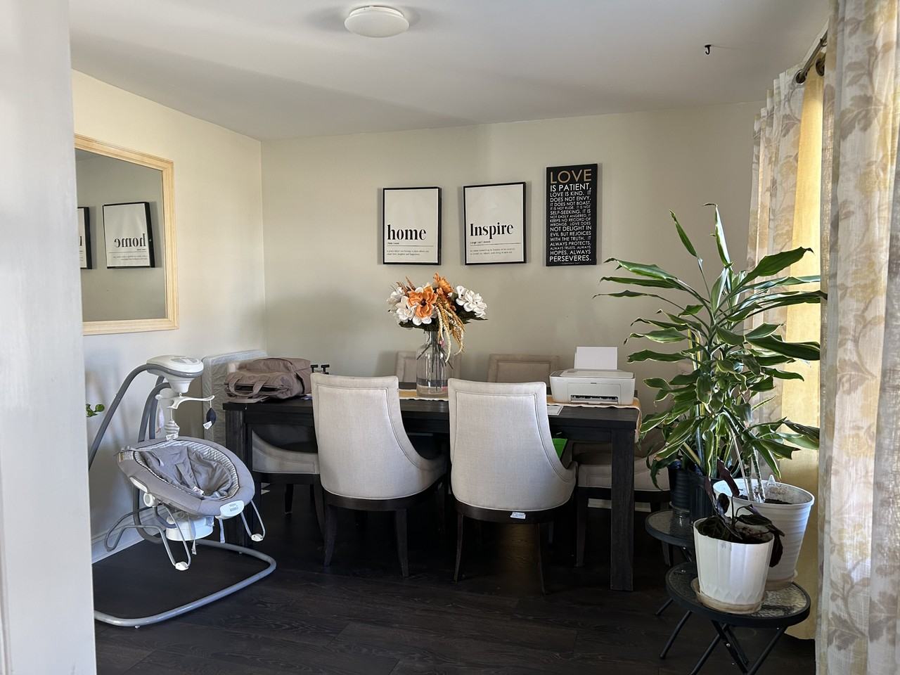 24 Peachfield Ln - Photo 4 of 20