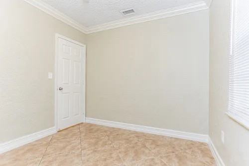 12867 E 58th St - Photo 6 of 14