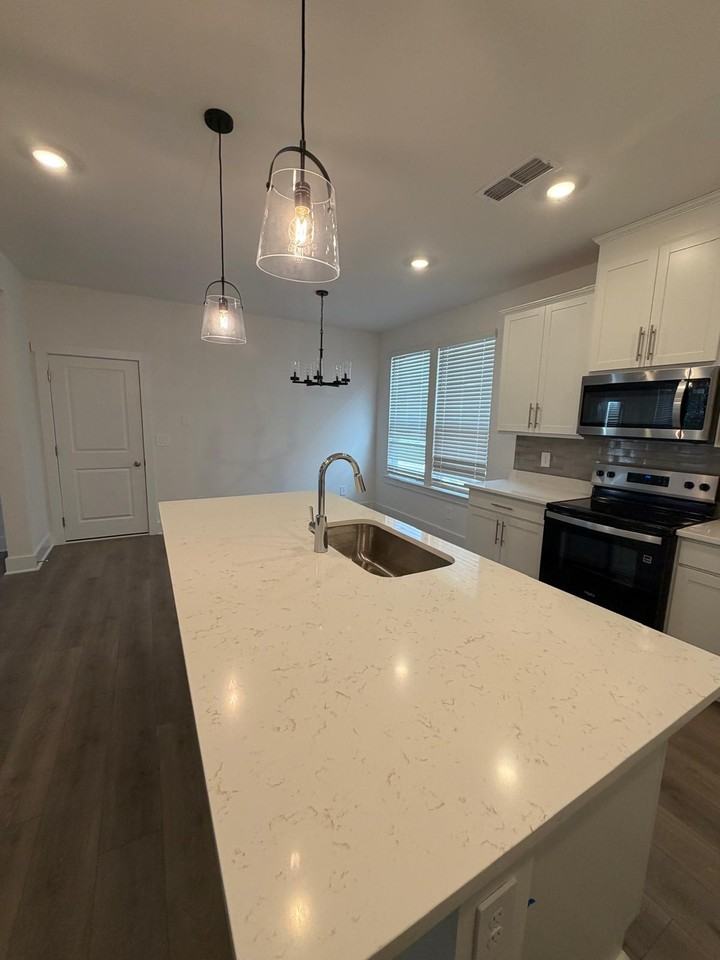 4297 Ashland City Hwy - Photo 3 of 18