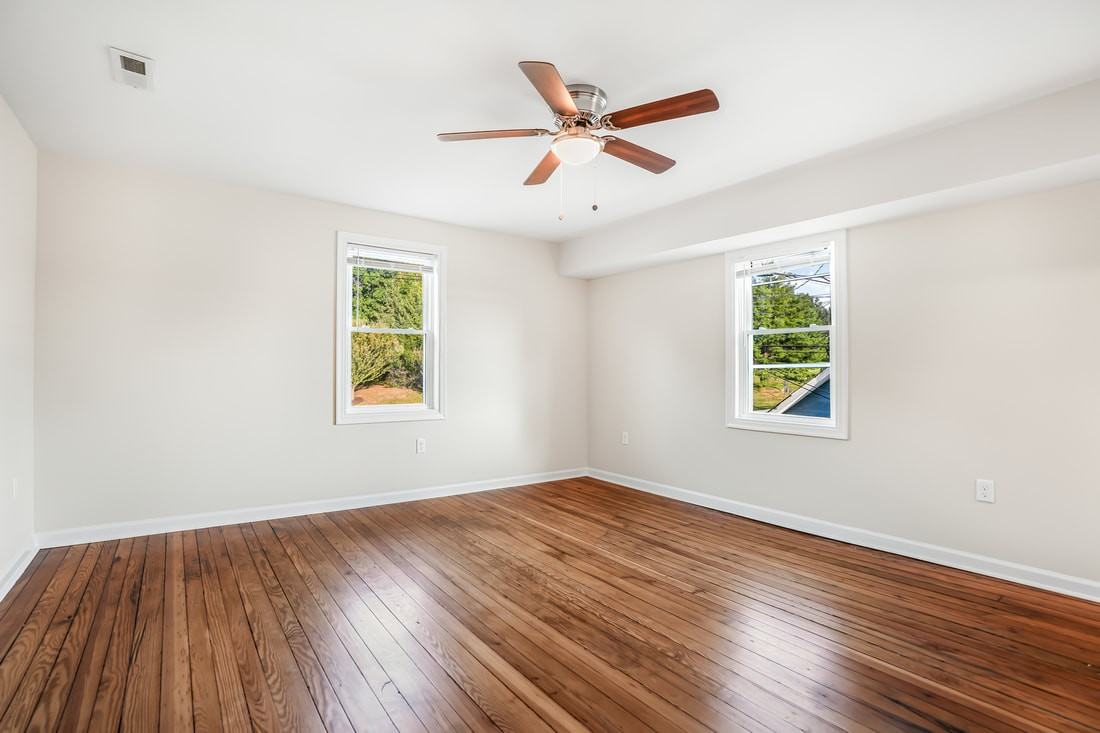 10876 York Rd #4 - Photo 4 of 6