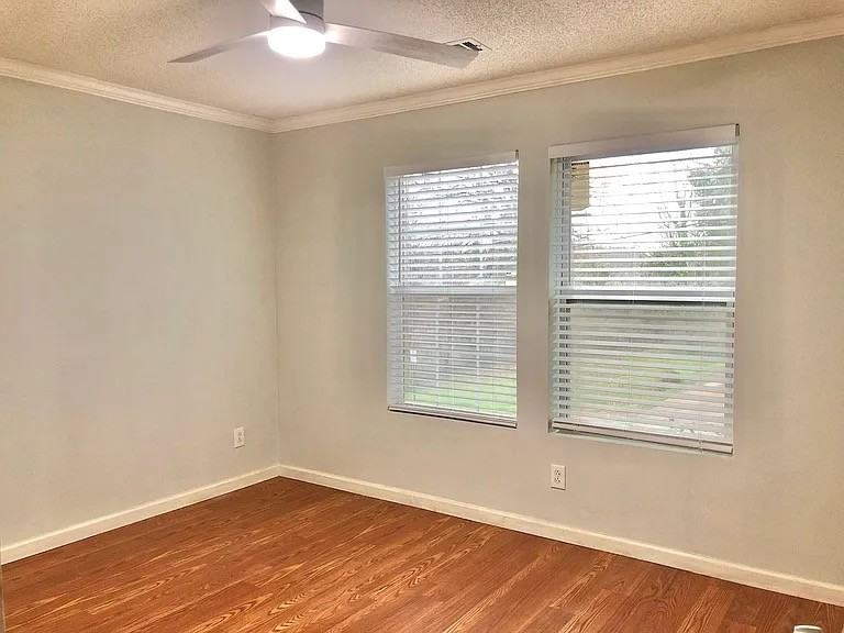 1015 Coleman St Sw - Photo 7 of 9